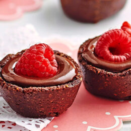 Raw choklad- och hallontarteletter