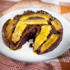 Upside-down-banankaka med choklad