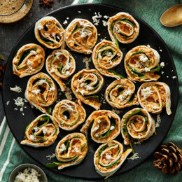 Vegetariska tunnbrödsnittar med Tofuröra Varmrökt