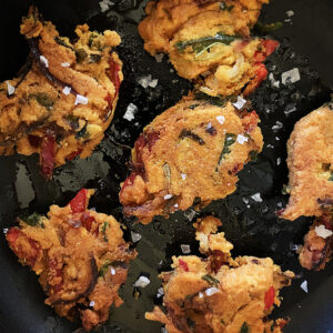 Vegetariska linsfritters med paprika