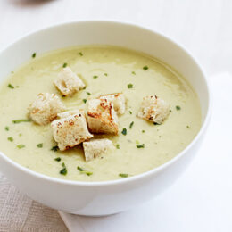 Vegetarisk blomkål- och cannellinisoppa