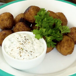 Kall Café de Paris-sås med köttfria köttbullar