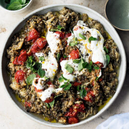 Puylinser med aubergine, tomat och yoghurt