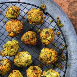 Bön- och kikärtsbollar från Oman