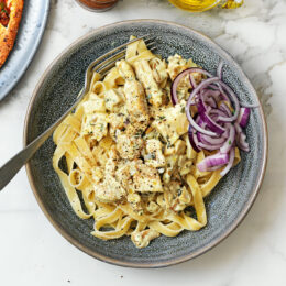 Vegetarisk pasta med dragonsås