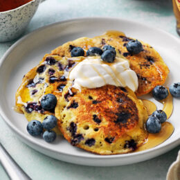 Glutenfria majspannkakor med blåbär